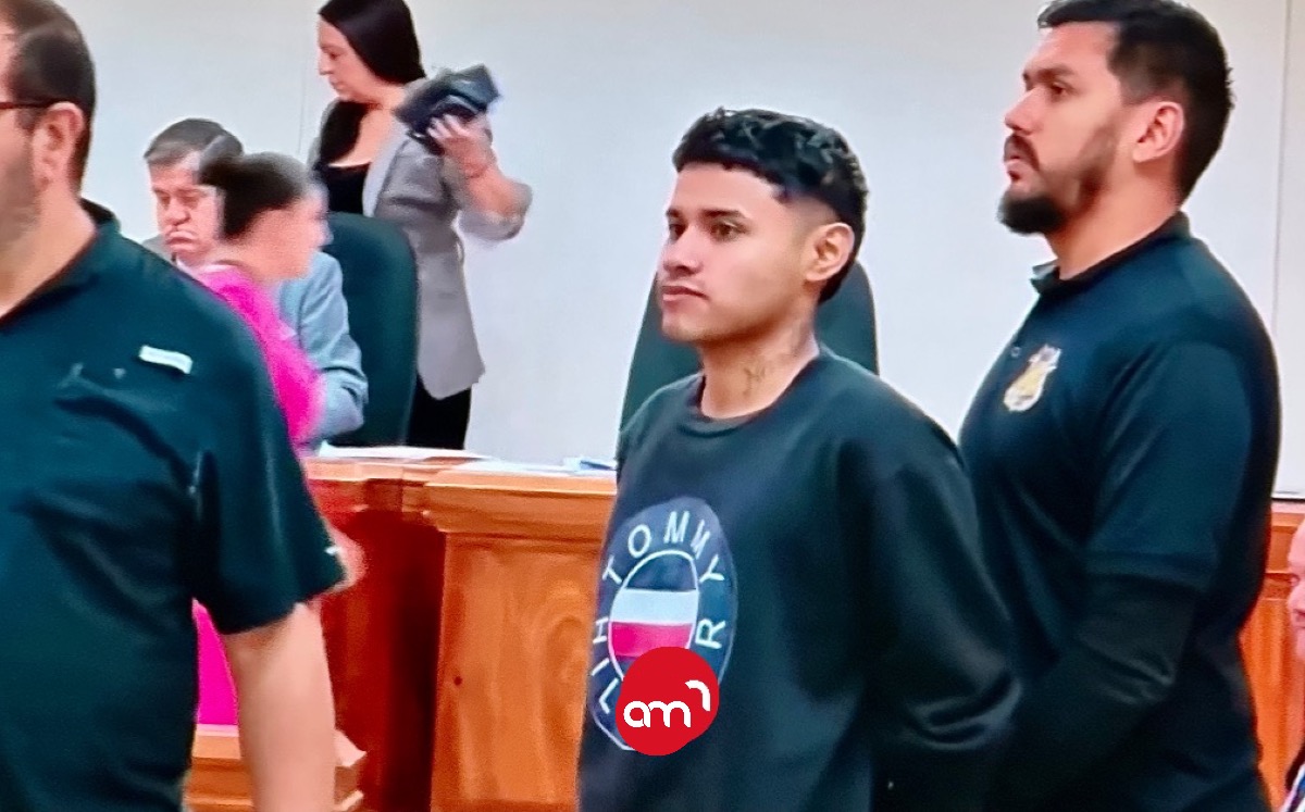 Noticias: Periodista Manuel Flores