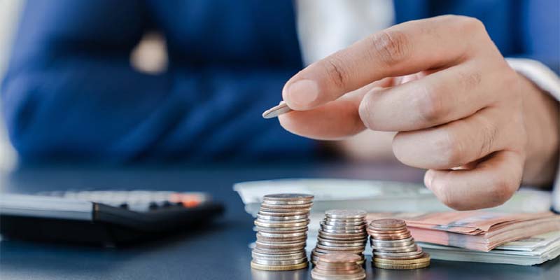 Negocios: Periodista Manuel Flores