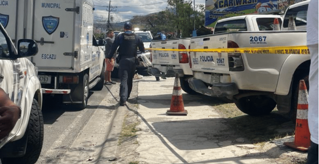 Noticias: Periodista Manuel Flores