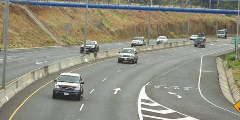 Noticias: Periodista Manuel Flores