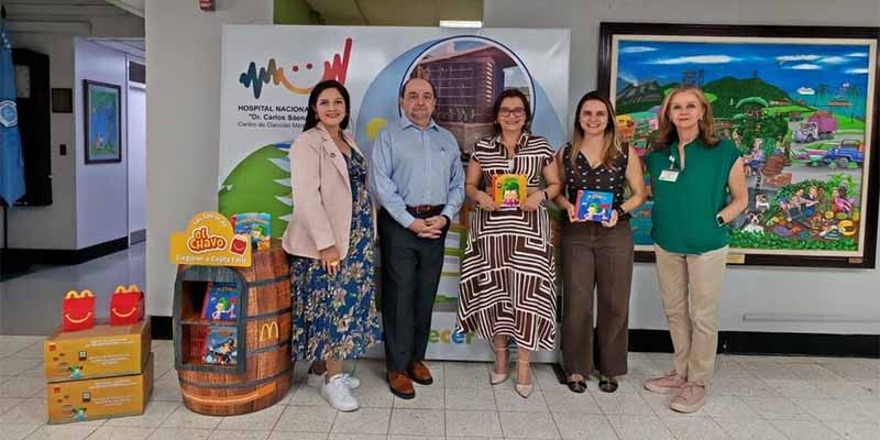 Negocios: Periodista Manuel Flores