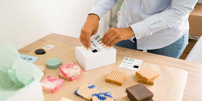 Negocios: Periodista Manuel Flores