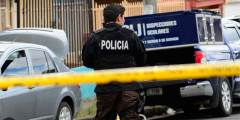 Noticias: Periodista Manuel Flores