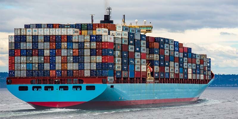 Negocios: Periodista Manuel Flores