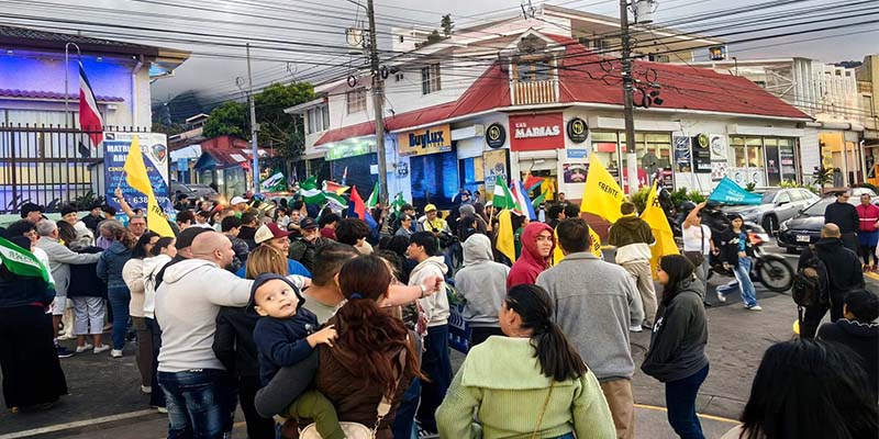 Noticias: Periodista Manuel Flores