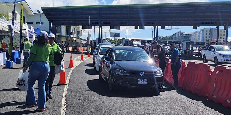 Noticias: Periodista Manuel Flores