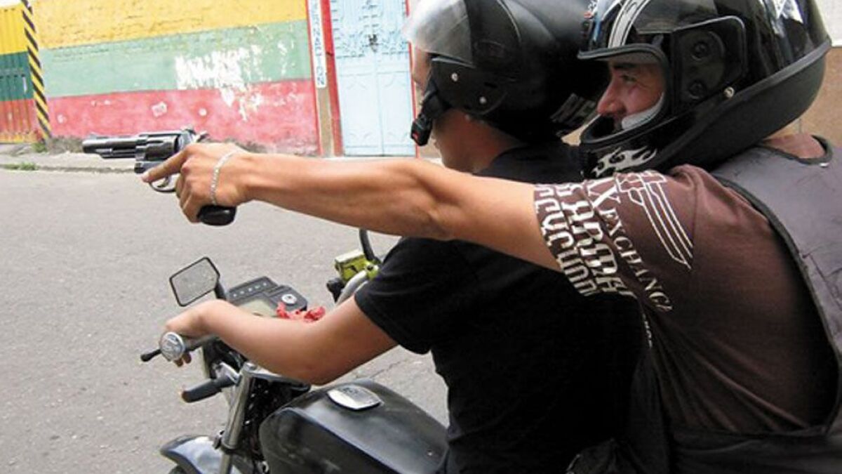 Noticias: Periodista Manuel Flores
