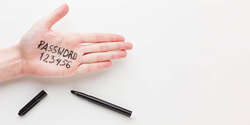 Noticias: Periodista Manuel Flores